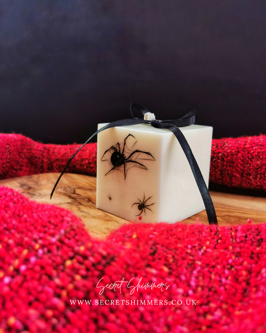 Black Widow Candle UK | Spooky Halloween Autumn Candle | Bloom Cube