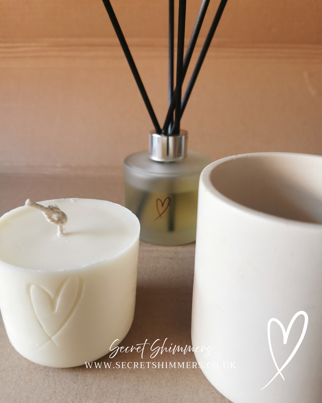 The Candle and Reed Diffuser Bottle Holder